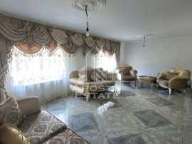 Casa individuala renovata,4 camere,garaj,teren 540 mp,Plopi