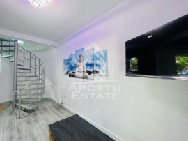 Apartament cu doua camere si scara interioara , zona Doro...