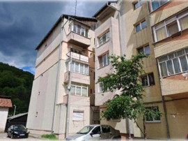 Apartament 4 camere Gura Humorului, cota parte 8/40. ID: ...