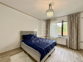 Casa individuala pe 2 fronturi stradale, renovata complet...