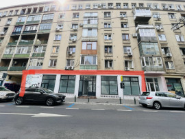 Spatiu comercial situat central, cu vitrina & vizibilitate.