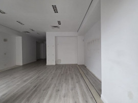 Calea Victoriei S+P 199 mp vitrina generoasa 10 ml