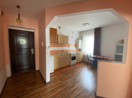 Apartament 2 camere decomandat,zona Florilor