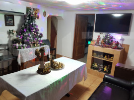 Casa individuala 4 camere, 100 mp, zona Girocului