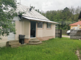 Casă de v&acirc;nzare, 420 mp teren VALEA CASELOR