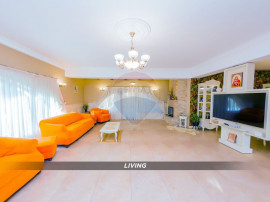 DE VANZARE Casa de Familie cu Piscina si Mult Spatiu Exte...