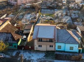 Casă nouă cu etaj semifinalizată &icirc;n Aradul Nou