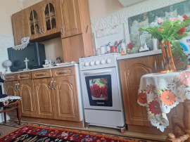 Apartament 2 camere, confort 1 decomandat Radu Negru, etaj 4