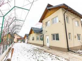 Casă / Vilă de v&acirc;nzare Picior de Munte, Dambovita