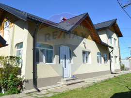Casă / Vilă de v&acirc;nzare Picior de Munte, Dambovita