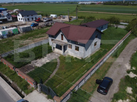 Casă individuală, 140 mp &ndash; zona Lazuri