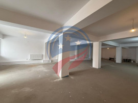 Spațiu comercial open space de &icirc;nchiriat &ndash; 12 &euro;/mp ...