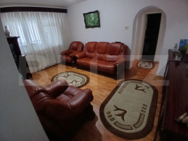V&acirc;nzare apartament 2 camere, vis-a-vis de Școala nr. 8