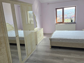 Vand apartament cu 2 camere decomandat in Deva, bloc din anul 2008