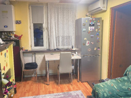 Vand apartament cu 3 camere in Deva, zona Dacia, mobilat, utilat