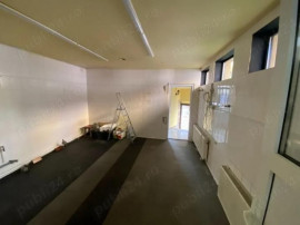 Spatiu stradal cu trafic intens