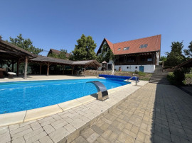 Proprietate de patrimoniu pe malul lacului Paleu -&nbsp;Teren...