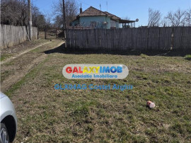 Vindem teren intravilan Calinesti 845 mp , deschidere 13,5 m