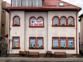 Volum arhitectural remarcabil:Sediu firma, Clinica,Investiti