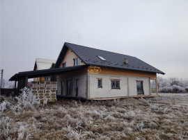 Casa de locuit la rosu (Zencani, mun. Toplita)