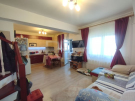 3 camere tip duplex cu masardă și pod &icirc;n Dristor|Central?