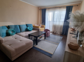 Apartament 3 camere, 70 mp, zona Lipovei
