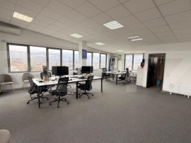 Birou 70 mp, open space, terasă 20 mp, parcare, zona Frunzi