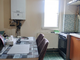 Apartament 2 camere, semidecomandat - zona Astra