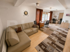 Apartament de vanzare, 40 mp, lift, terasa, parcare, zona Pe
