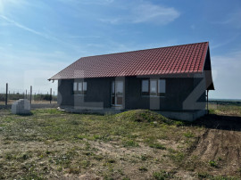 Casa de vanzare, 150 mp, zona Sendreni