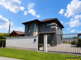 Resedinta stil, 3 dormitoare, sistem termic in pardoseala, t