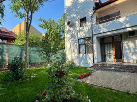Vila Spatioasa in Zona Expozitiei 5 Camere Curte si Garaj