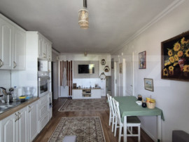 Apartament cu 3 camere &ndash; mobilat, utilat, loc de parcare,