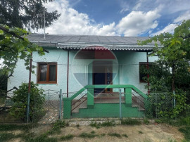 Casă / Vilă cu 3 camere de v&acirc;nzare