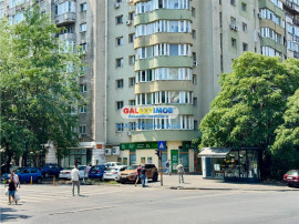 Spatiu comercial de inchiriat Crangasi 40 mp vitrina peste 7