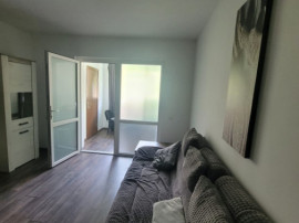 Apartament 2 camere 56mp+terasa inchisa 21mp zona Porii