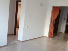 Apartament Cu 3 Camere Semidecomandate Zona Marasesti