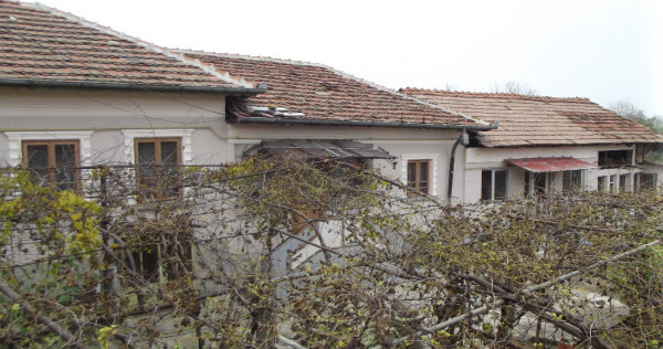Casa si teren Craiova  cartier Mofleni
