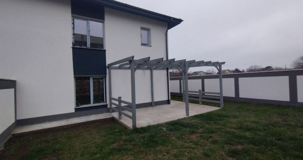 Casa tip duplex Agigea zona Primarie toate utilitatile