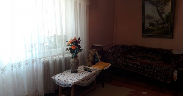 Apartament 4 camere situat in zona DACIA