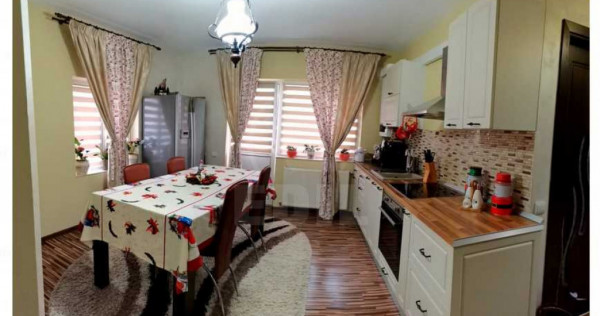 Apartament 131 mp, 2 nivele, 5 camere+parcare!