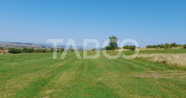 Teren 2400 mp cu deschidere 18 m in Orlat oportunitate inves