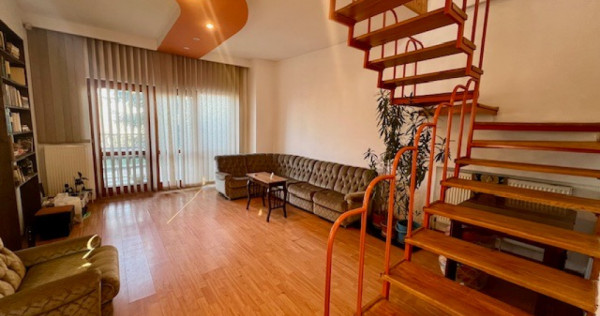 AA/960 Apartament la casă cu 4 camere în Tg Mureș- Central