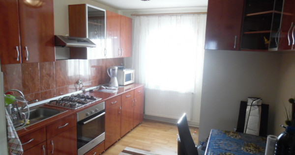 Apartament 3 camere decomandat in Deva, zona Liliacului, mobilat