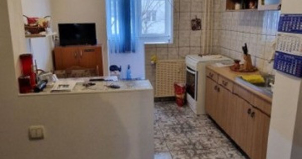 Apartament 3 camere zona Basarabiei - Spital Ilfov Urgente