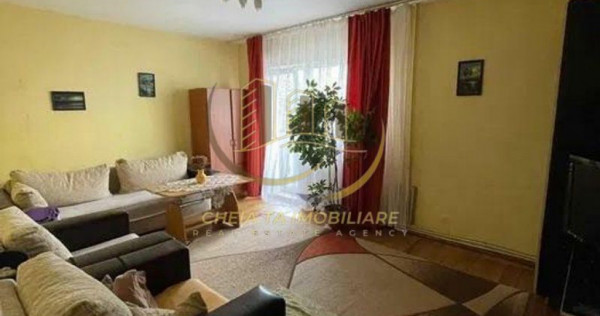 Apartament 4 camere de vanzare - Cluj Napoca/Manastur