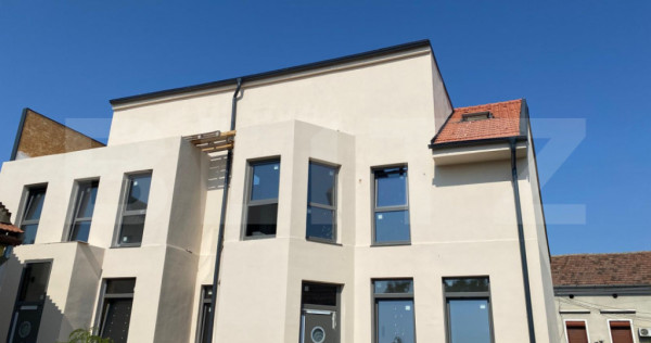 Penthouse ultracentral – 3 camere, 90 mp utili + terasă