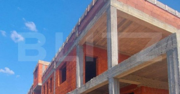 Casa de vanzare,100 mp, zona Viile Satu Mare