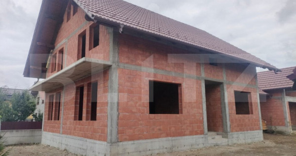 Casa la rosu, 350 mp utili, zona Marginea