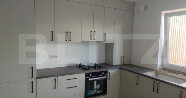 Apartament 3 camere, etaj intermediar, Radauti